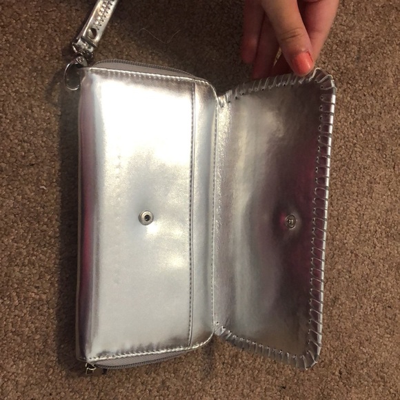 Wallet - Picture 2 of 4